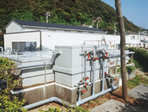 Water filter tanks and storage tanks