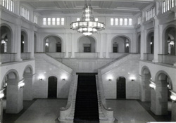中央ホール