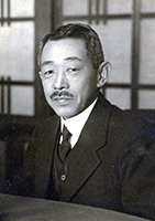 菅野忠五郎（1923年撮影）