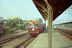 阿里山行列車中興号、嘉義駅にて（1981年撮影）