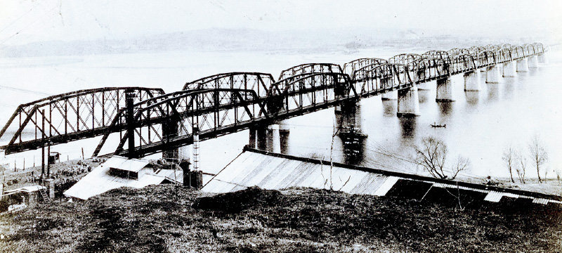 図版：朝鮮・京仁線漢江橋梁（1900年）