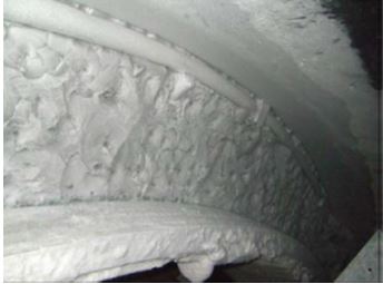J字型放水管フード内の凍結状況