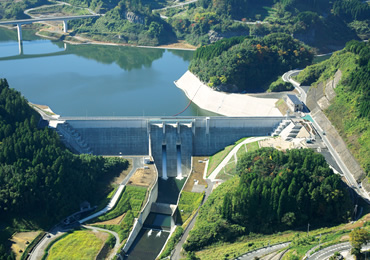 図版：稲葉ダム （大分県2011年竣工）