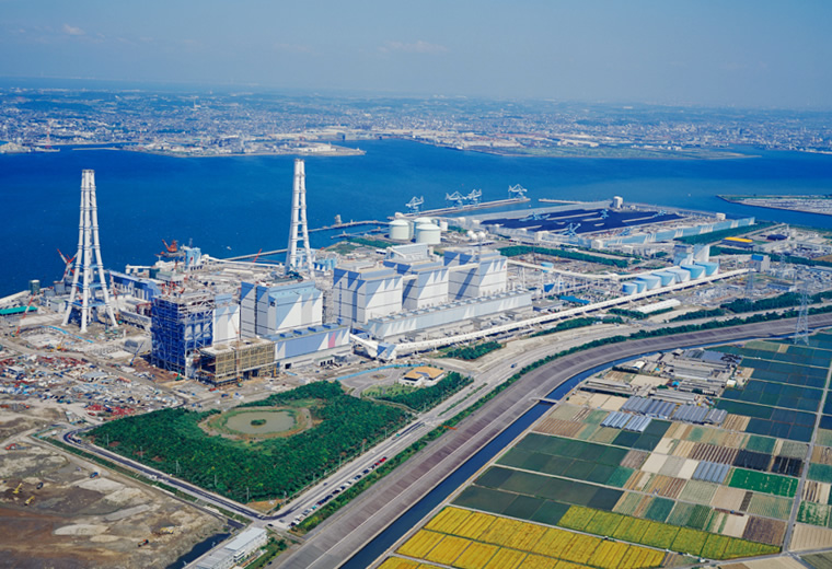 図版：中部電力　碧南火力発電所（愛知県2001年竣工）