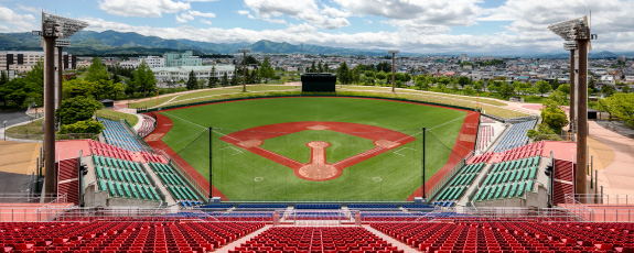 図版：弘前市運動公園野球場「はるか夢球場」のメインイメージ