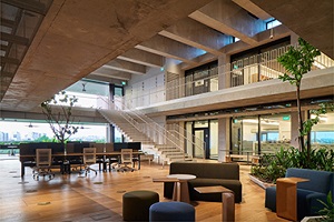 Semi-outdoor Workspace 