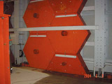 Reduction of infrasound radiated from vibrating screen