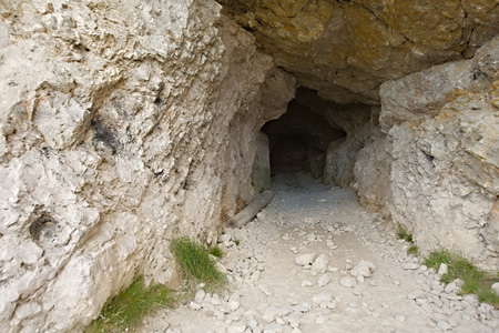 画像最初のトンネル