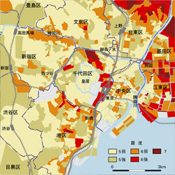 木造住宅の全潰率から評価した東京市の震度分布（JR線と区境線は現在のもの）出典：武村雅之『手記で読む関東大震災』古今書院（2005年）