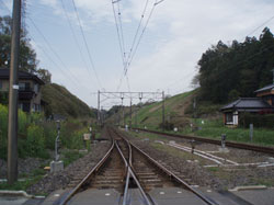 高浜駅北の切り通し