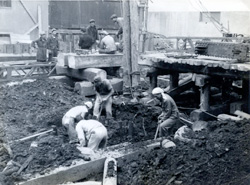 既存建物松杭回りの掘削 昭和26（1951）年12月18日