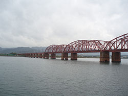 南海鉄道紀ノ川橋梁(627m、前上り線1903年､奥下り線1923年)