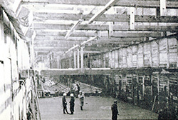 図版：名古屋地下鉄東新町工区ビテイパイプサポート移動中（1961年）