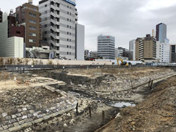 2020年に発見された高輪築堤（港区立郷土歴史館蔵）