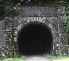 第6号トンネルは遊歩道となっている