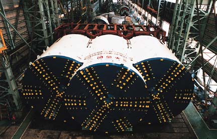 世界初の3連マルチフェースシールド機