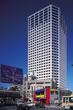 タワー全景