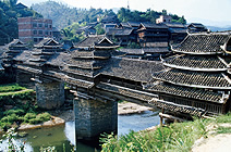 写真：培風橋（1875年創架，再建年は不明）