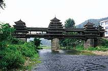 写真：八江橋（1979年創架，1996年移転架け替え）