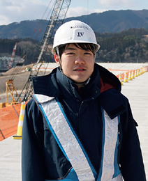 写真：東北支店　陸前高田地区海岸災害復旧JV工事事務所　石畑 陽太郎