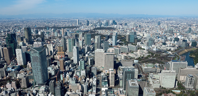 写真：超高層ビルが建ち並ぶ現在の東京