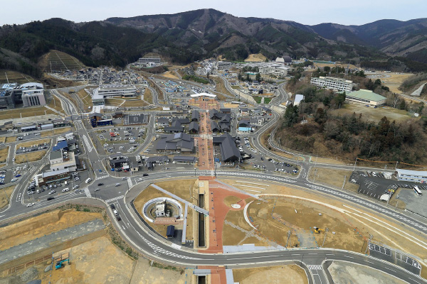 図版：女川町中心部，完成後の街並み