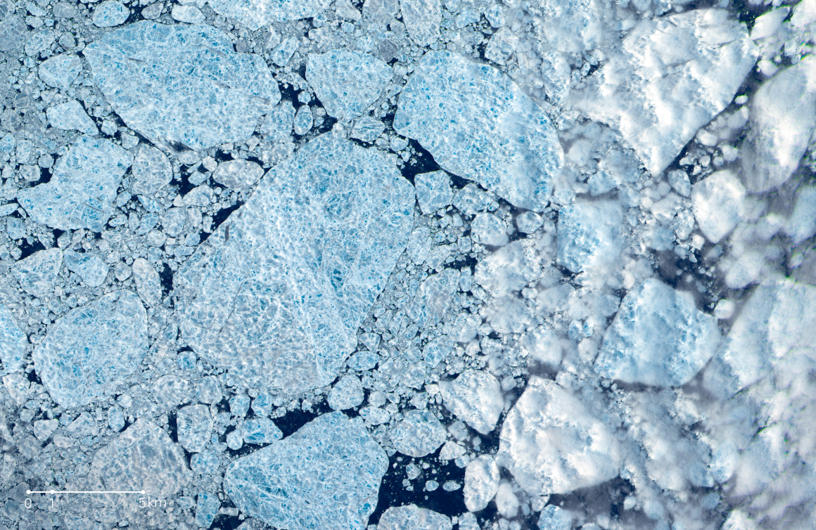 図版：クラッシュドアイス（北極海・グリーンランド）