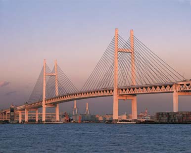 横浜ベイブリッジ