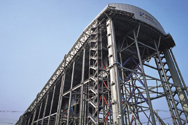 ���ہ[�ƃX�L�[�h�[���U�E�X