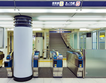 写真：東京メトロ赤坂見附駅山王下方面改札 （東京土木支店 2月）