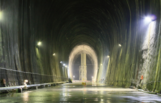 写真：LPG国家備蓄 倉敷基地 プロパン貯槽I