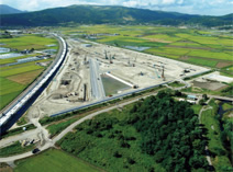 写真：造成が終わった「北海道新幹線、函館総合車両基地」