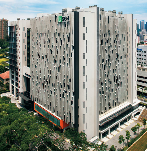 写真：シンガポール国立総合病院病理学棟（シンガポール）