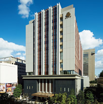 図版：9月に竣工した「日本大学病院」。病室のインテリア検討にBIMを活用（4月号「特集」掲載）