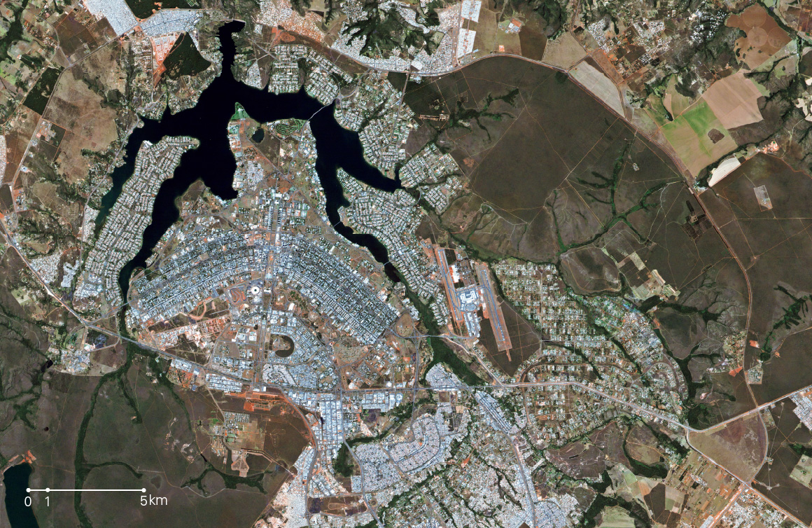 図版：きわめて計画的な人工都市（ブラジリア，ブラジル）
