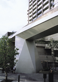 ���̉��o���ʂ����߂����ʑ̂�2����