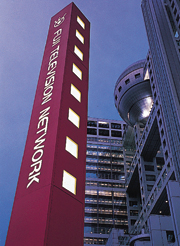 �p�[�e�B�[�J���[���̗p��������(��)�C�U���T�C��(��)�C�Ŕ�(�E)