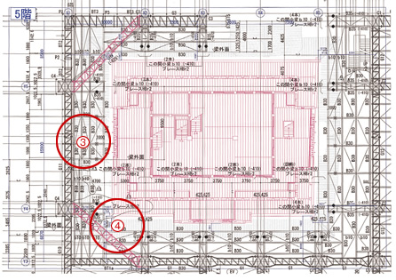 図：垂直方向を含めたすべての寸法を書き込み，鉄骨部材が確実に触れないか徹底検証した平面図