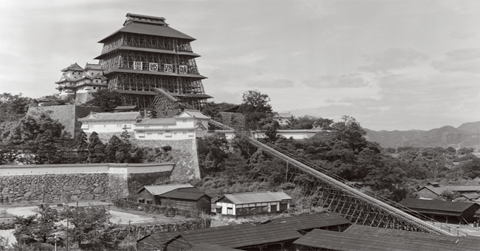 写真：「昭和の素屋根」全景