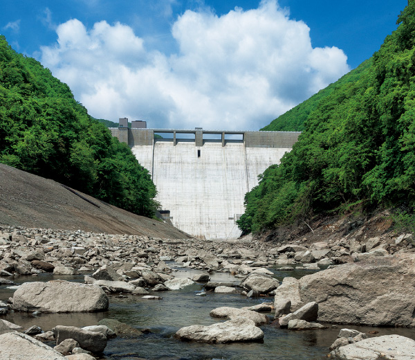 図版：湯西川ダム