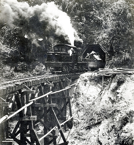 写真：台湾阿里山鉄道