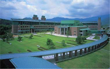 ���m�H�ȑ�w�L�����p�X