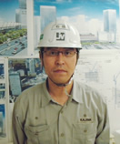 様々な機電技術を現場に適用する石田機電課長の写真