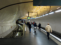 写真：3bis線終点のガンベッタ駅