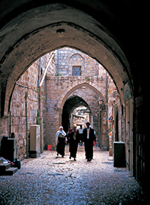 写真：イスラム教徒地区とユダヤ人地区を繋ぐトンネル