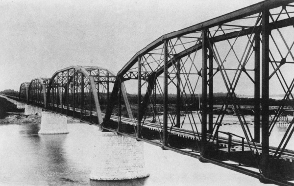 図版：当時の阿賀野川橋梁
