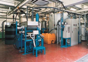 �������u