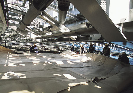 �㕔�̉������ނɒ��荇�킹��