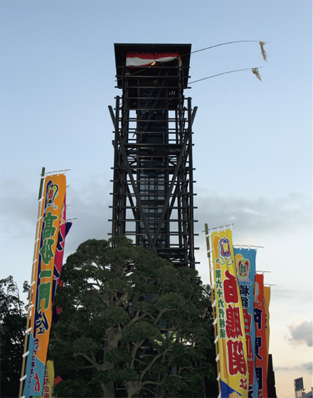 写真：国技館の「はね太鼓」