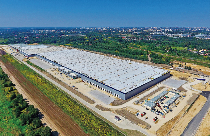 写真：KPEとパナトニ・ヨーロッパのJV開発の第5号となるポーランドの〈ウッチ流通倉庫〉